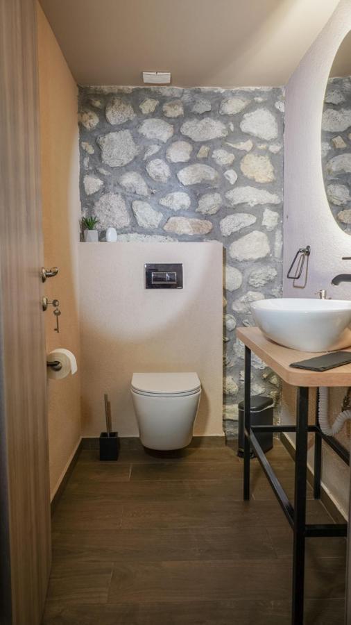 Guesthouse Pyxari กาลัมปากา ภายนอก รูปภาพ