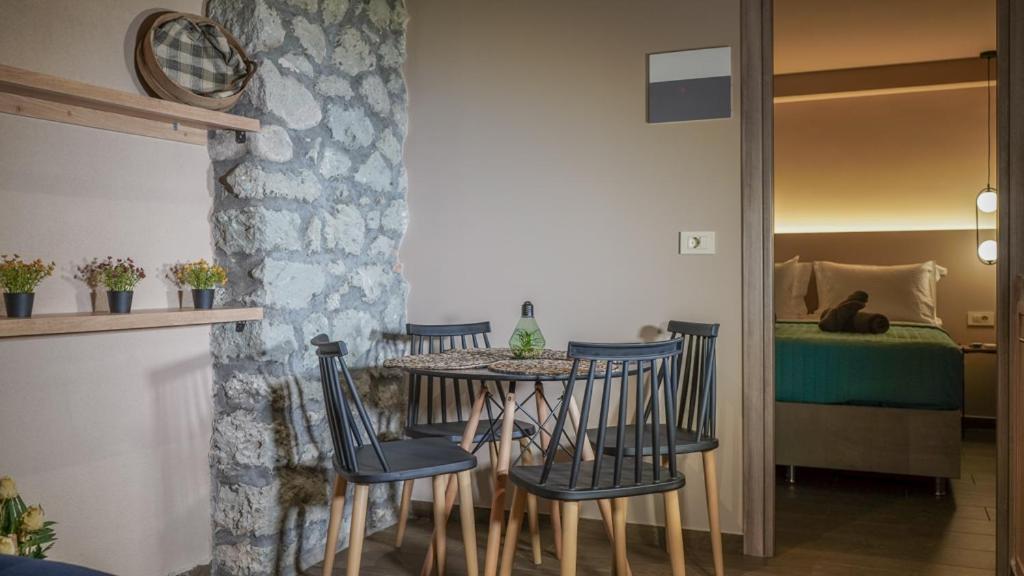 Guesthouse Pyxari กาลัมปากา ภายนอก รูปภาพ